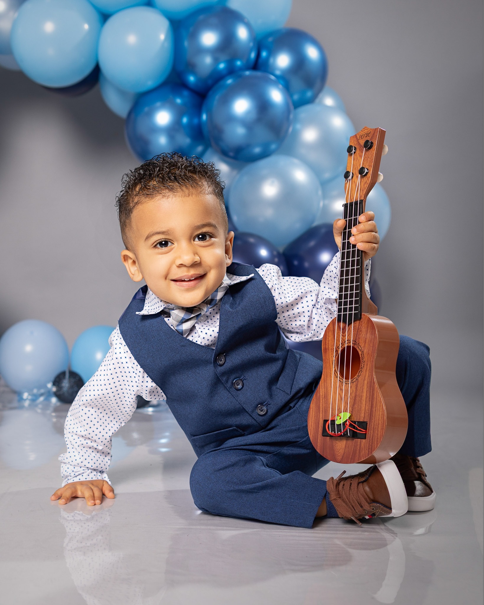 A joyful and natural session created to capture your child’s personality, expressions, and the little moments that make this stage so special.